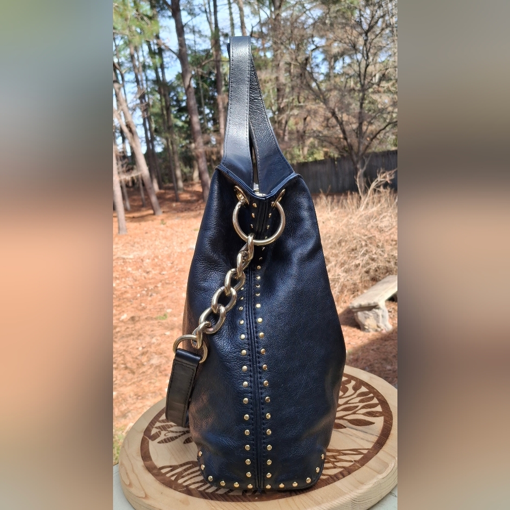 Michael Michael Kors Large Uptown Astor Black Leather Gold Studded Shoulder Tote - Picture 3 of 12